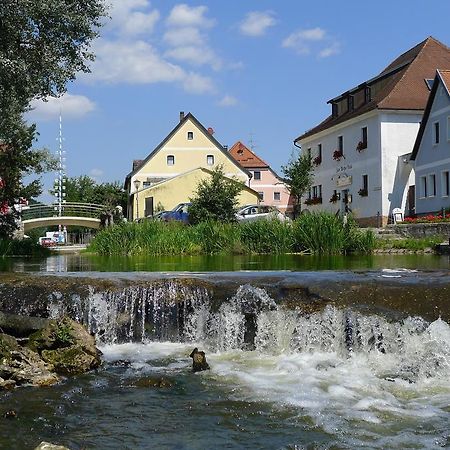 Zum Weissen Roessl Hotel Kallmünz Exterior foto
