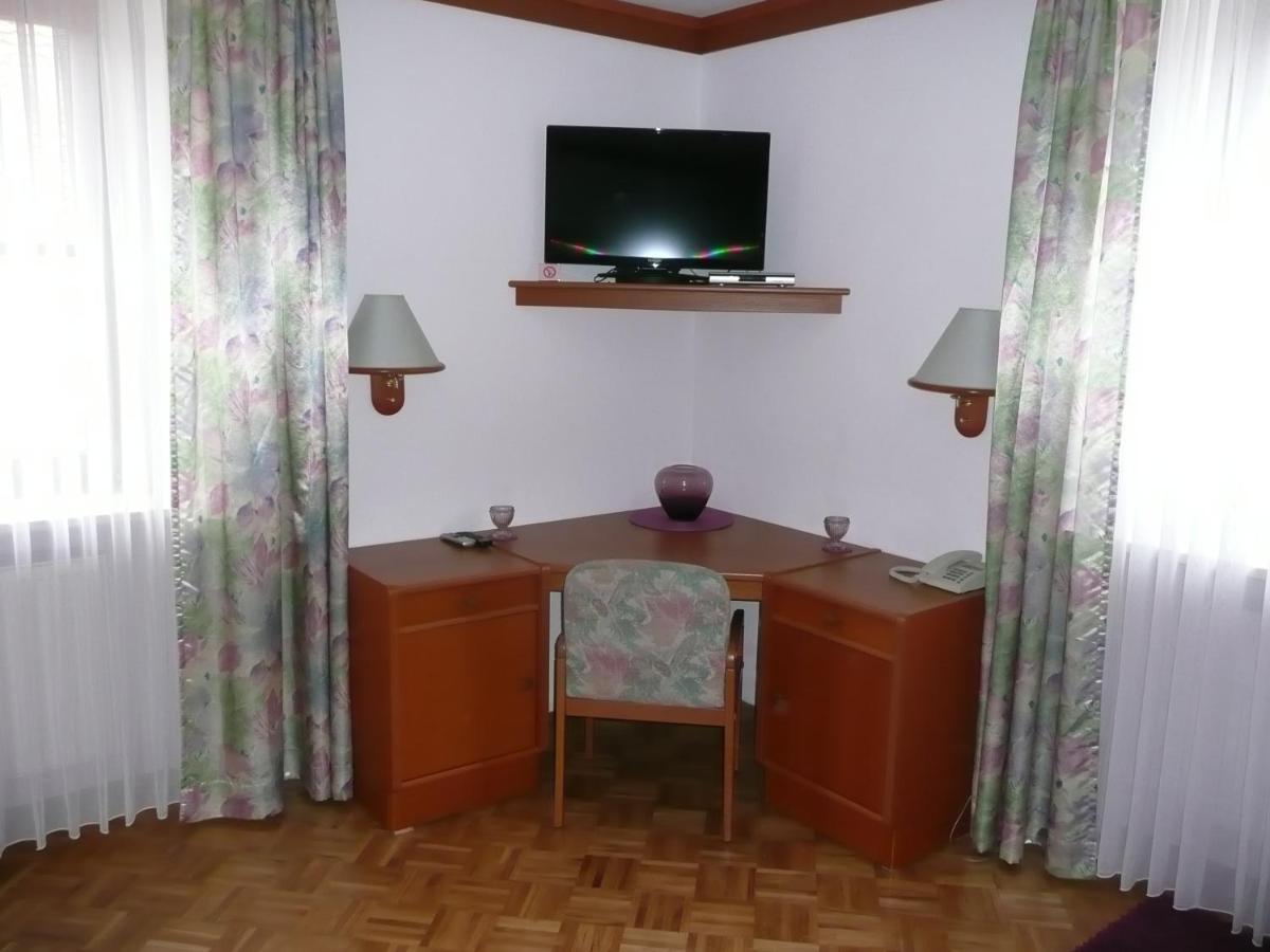 Zum Weissen Roessl Hotel Kallmünz Quarto foto
